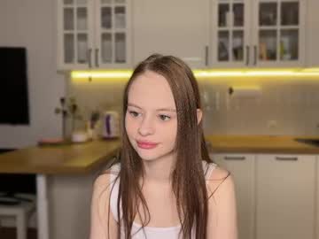 webcam girl tweety_sweetie live cam image #7054994