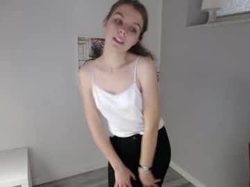 webcam girl lana_heisstt live cam image #623911