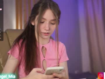 webcam girl angels_kiss live cam image #5284318