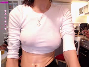 webcam girl whats_her_name live cam image #1225673