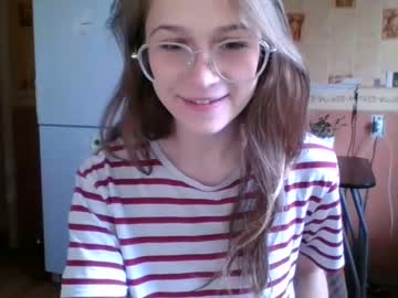 webcam girl mekyy_no_neko live cam image #2920551