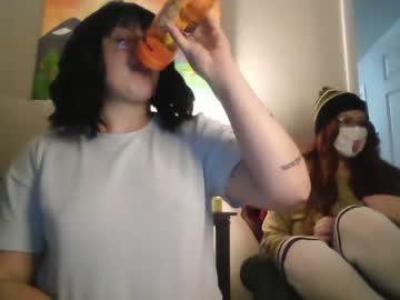 webcam couple sarah_e_xx live cam image #7002127