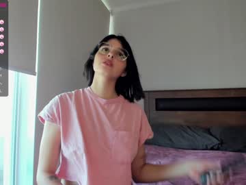 webcam girl yourfreakygirl live cam image #3597300