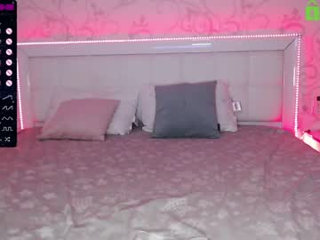 webcam girl fallen_angel_18 live cam image #2479571