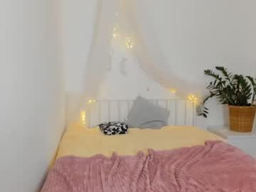 webcam girl lilly_mattsson live cam image #2865329