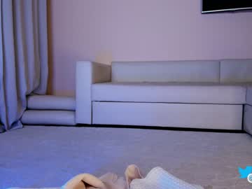webcam girl hollyextra live cam image #3617690