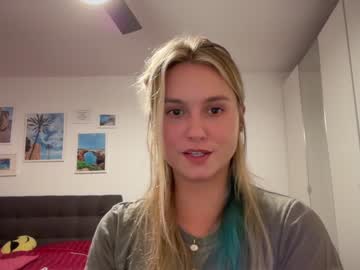 webcam girl sarahsapling live cam image #5479715