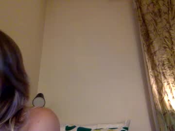webcam girl missameliaoh live cam image #7039032