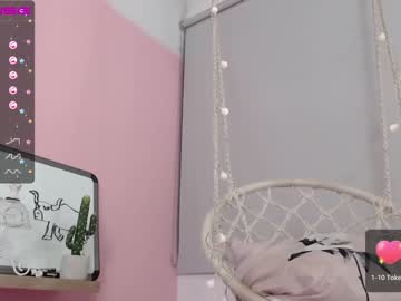 webcam girl little_effy18 live cam image #1389548