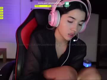 webcam girl emma_johnson_ live cam image #823524