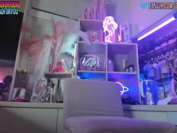 webcam girl 2badforyou live cam image #3209533