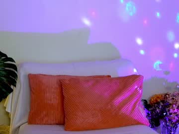 webcam girl emese_ live cam image #2037194