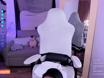 webcam girl sweet_littleee live cam image #5619201