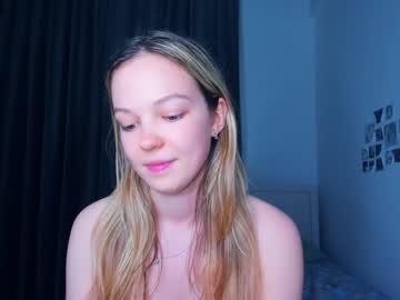 webcam girl shine__and_be live cam image #5042087