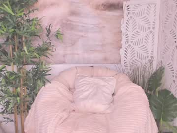 webcam girl yourmidnightcoffee live cam image #2379848