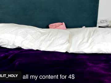 webcam girl lily_holy live cam image #6611328