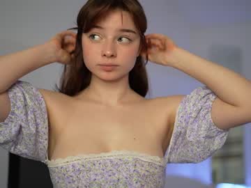 webcam girl floret_joy live cam image #6419883