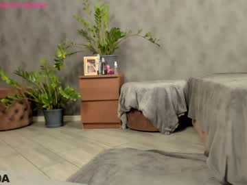 webcam couple yourlovelyjulia live cam image #1417087