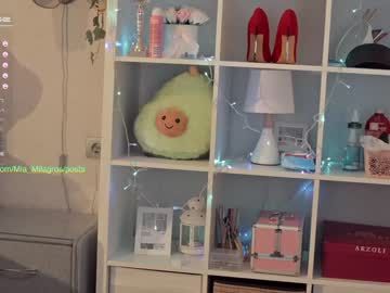 webcam girl mia_milagros live cam image #2157542