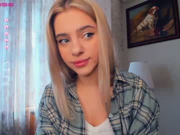 webcam girl happyhugse live cam image #4122295