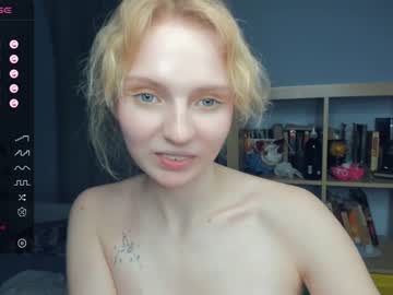 webcam girl cuty_li live cam image #6290324