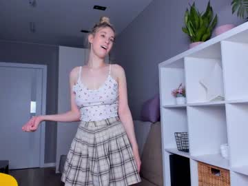 webcam couple christine_bae live cam image #3631634