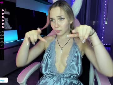 webcam girl xxxhoneyxx live cam image #4978075