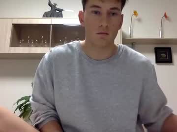 webcam man youcan__ live cam image #179140