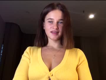 webcam girl ella_hey live cam image #2906752