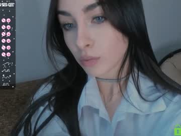 webcam girl naiamo live cam image #3145912