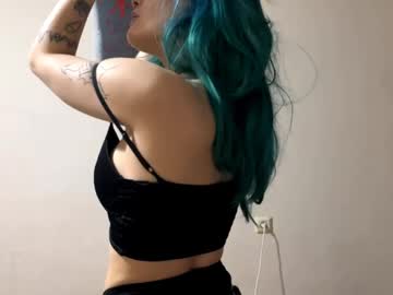 webcam girl velvet_twist_drip_meow_ live cam image #7122315