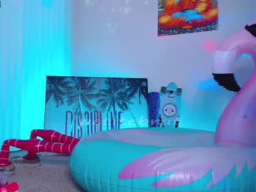 webcam girl petitebrat live cam image #1195189