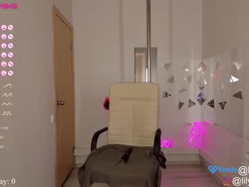 webcam girl lily_ewing live cam image #3181202