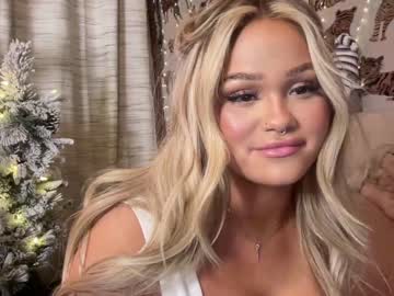 webcam girl ari_02 live cam image #5985660