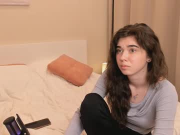 webcam girl katiebarfield live cam image #7114910