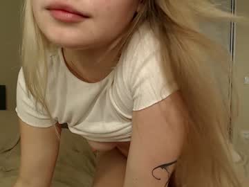 webcam girl cute_siberian_girl live cam image #2493007