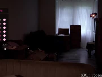webcam girl lucydelovely live cam image #5462467