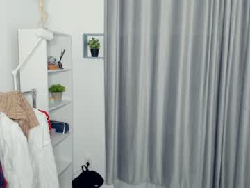 webcam girl fresh_cherries live cam image #5330408