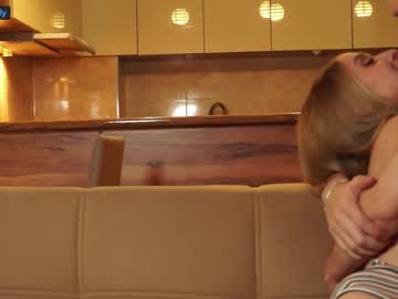 webcam couple xxlika live cam image #3210384