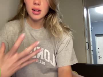 webcam girl angel_from_sky live cam image #5844649