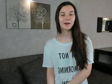 webcam girl jolly_bell live cam image #7007147