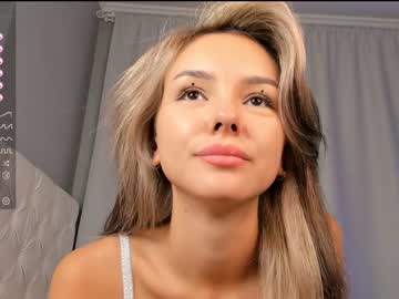 webcam girl mila_vita live cam image #5385984