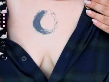 webcam girl yolandi_toit live cam image #2345861