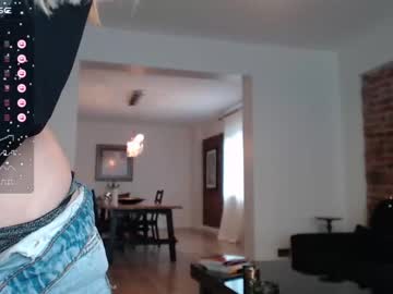 webcam girl kriss0leoo live cam image #6203740