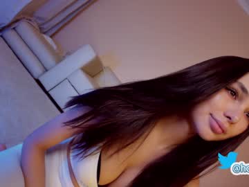 webcam girl hollyextra live cam image #3333070