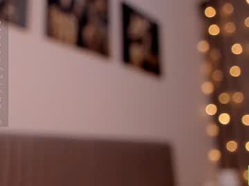 webcam girl lissa_meooow live cam image #6342868
