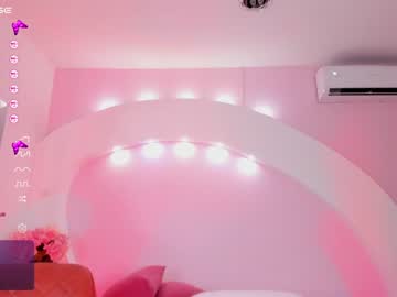 webcam girl emilylittle live cam image #5445169