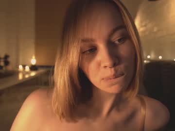 webcam girl bibi_it_is live cam image #2035759