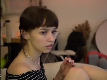webcam girl diruriru live cam image #6482902