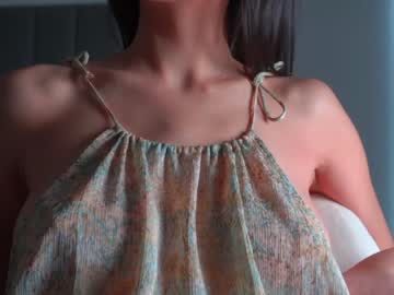 webcam girl houseofkei live cam image #1393487